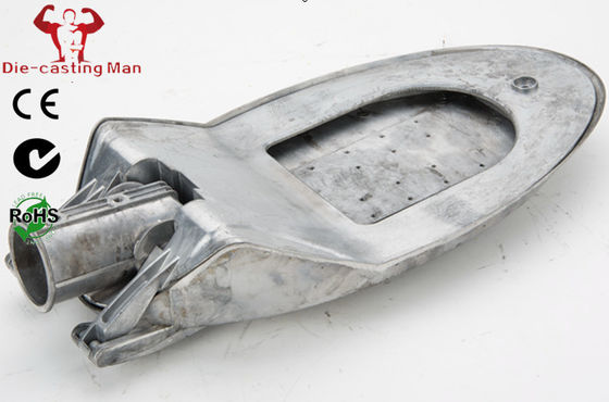 o alojamento exterior da luz de rua do diodo emissor de luz com universal agradável do projeto usou o material do alumínio 102