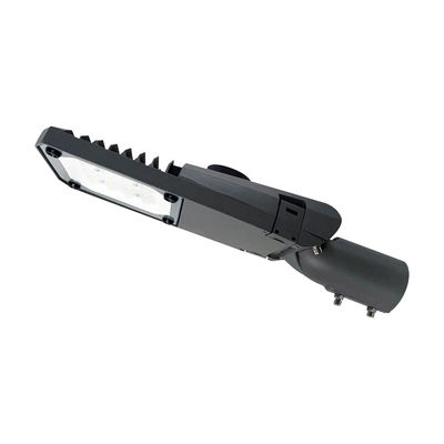 Casa de iluminação de rua LED personalizada para voltagem de entrada AC85-265V em ruas movimentadas da cidade e estacionamentos