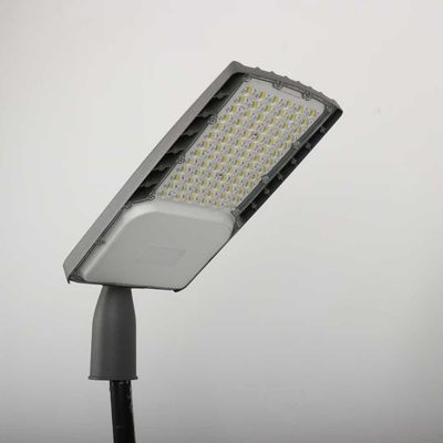 Instalações de iluminação de rua LED de grau de proteção IP66 com fator de potência elevado e design original